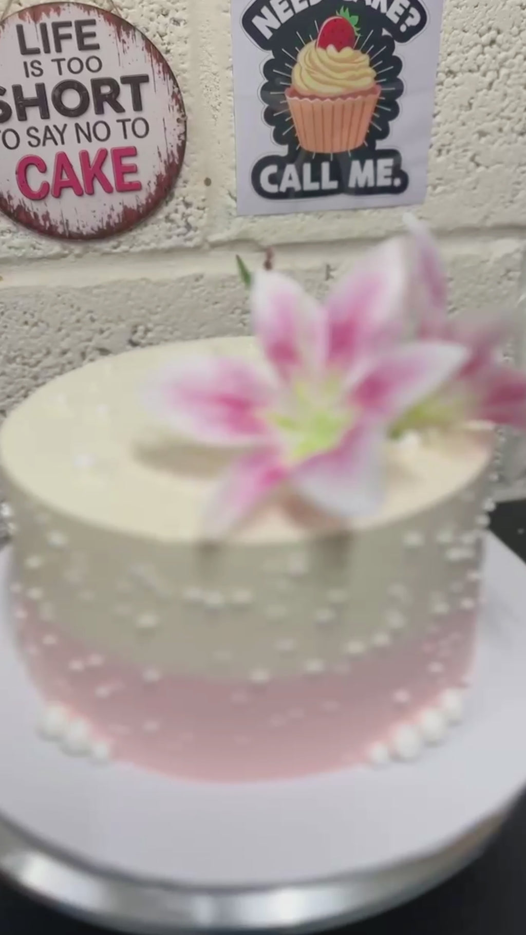 Royal Lily Pearl Cake - Lily Celebration Cake