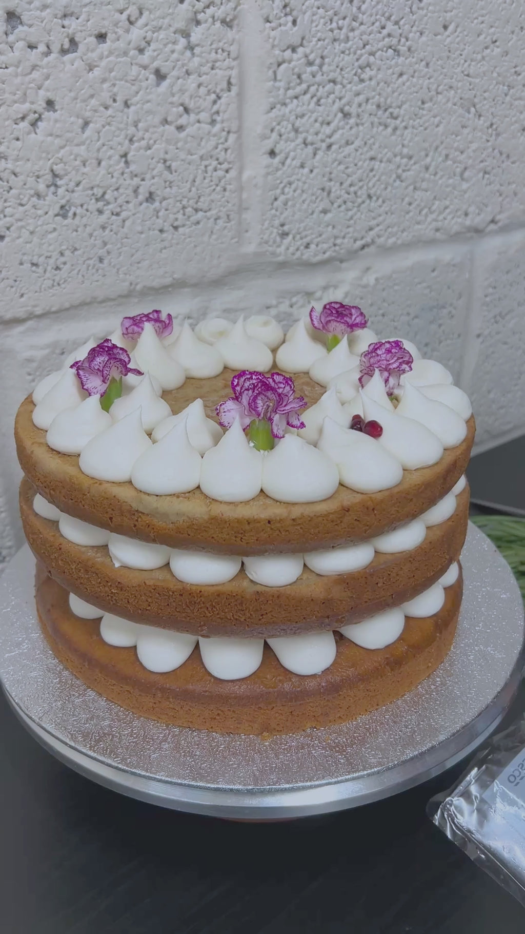 Christmas Carrot Cake – Festive Carrot & Cream Cake